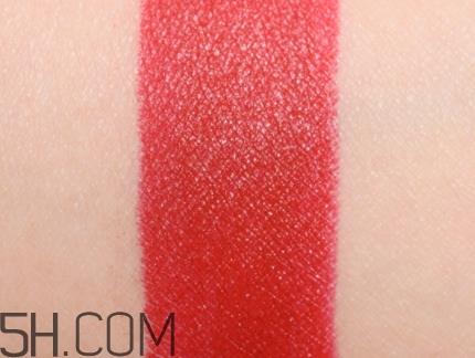 mac russian red和ruby woo哪个好看_试色对比