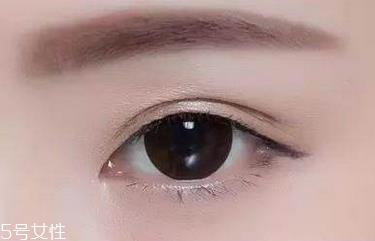 眼线笔初学者用什么好 手残党最适合的眼线笔