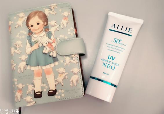 allie防晒霜和安耐晒哪个好 allie防晒霜和安耐晒区别对比