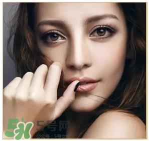 revlon露华浓24小时不脱妆粉底液真假怎么分辨-真假对比图