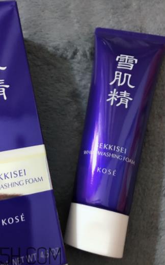 雪肌精洗面奶哪款适合敏感皮？哪款适合干皮？