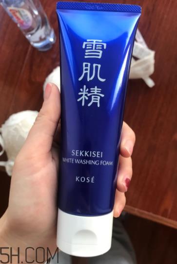 雪肌精洗面奶哪款适合敏感皮？哪款适合干皮？