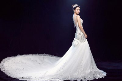​胖人选婚纱要注意什么 胖人选婚纱的注意事项