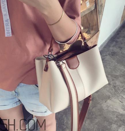 白色包包被衣服染色了怎么办？白色包包染色怎么去除？