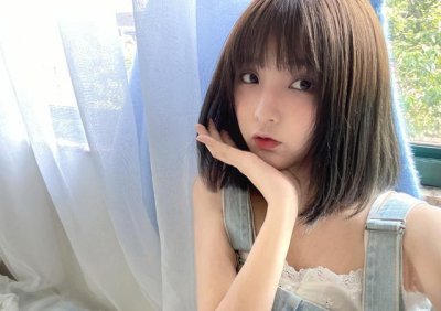 ​lol一姐小米粥上头，首次露素颜开撕炫神！歪嘴又丑敢开摄像头吗