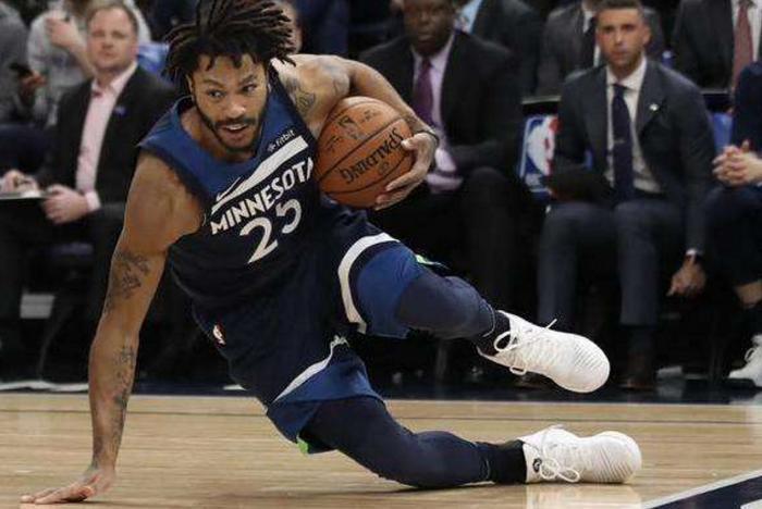 两位师出同门的NBA状元控卫，师兄却比师弟混得差