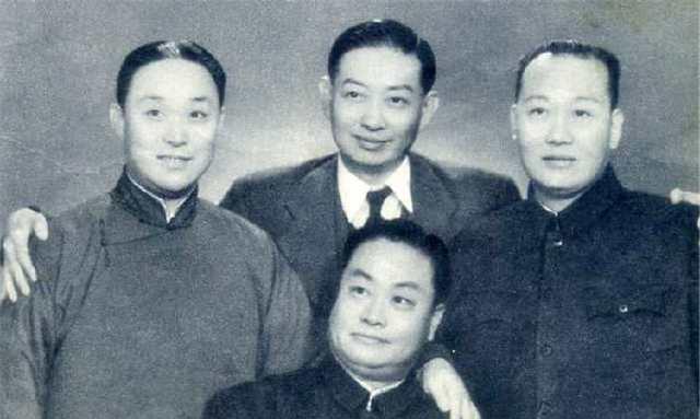 程砚秋绝版老照片，第三幅图，谦谦君子，温润如玉！