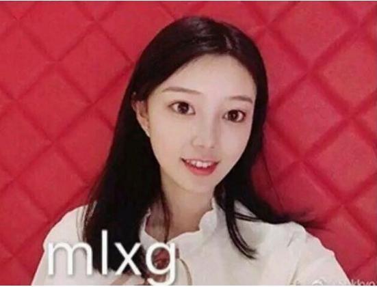 RNG全体队员女友曝光，个个貌美如花，秒杀网红女主播！