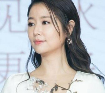 ​与前男友同居8年，却遭闺蜜横刀夺爱，林心如至今不肯原谅她
