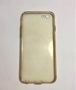 ​手机壳“发黄”别急着扔！只需用它泡一泡，旧壳瞬间变新壳