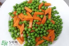 豌豆可以和胡萝卜一起吃吗？豌豆和胡萝卜能一起吃吗？