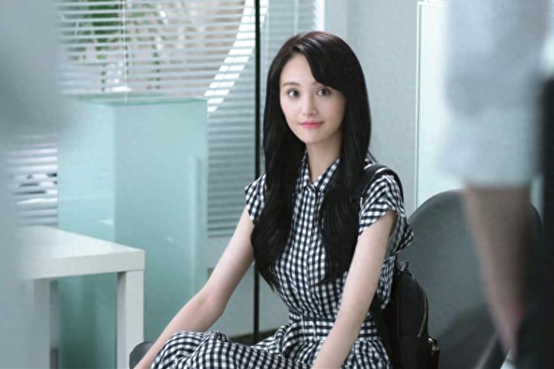贝微微在剧中的8套衣服，图6是和肖奈初次约会时穿的，图8最甜美