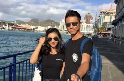 ​她在《谁说我不在乎》剧中与冯巩合作父亲和女儿的角色