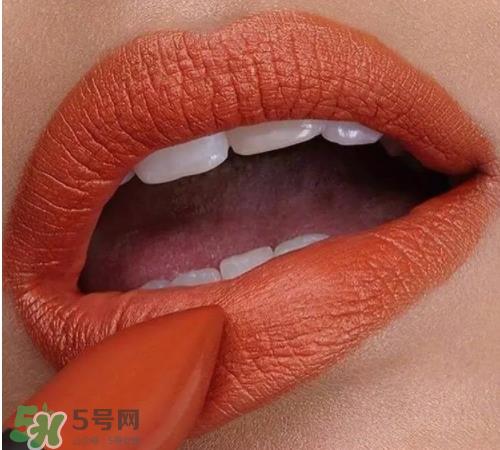 欧莱雅Loreal Balmain限量口红多少钱_上市时间_试色