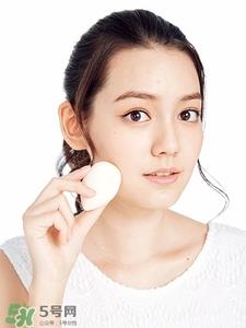 美妆蛋可以上粉饼吗?美妆蛋上粉饼好吗?
