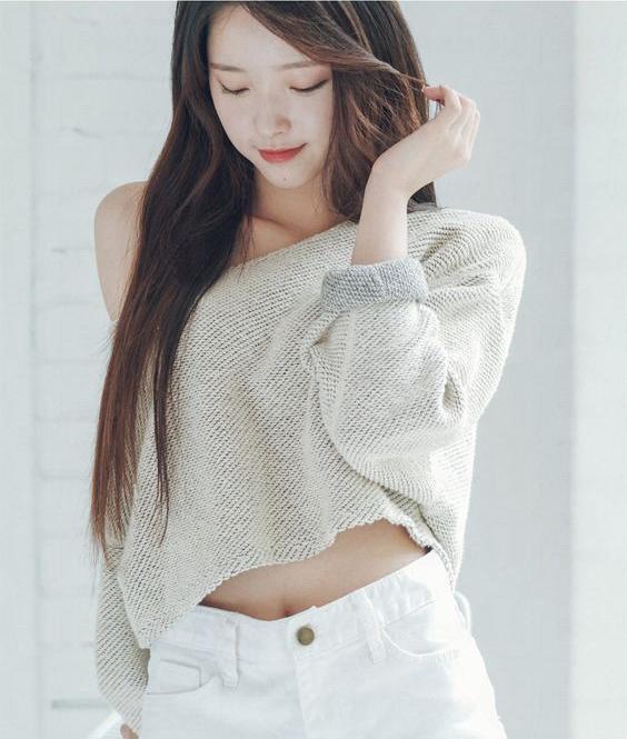 如何穿衣显胸大 显胸大的衣服搭配图片