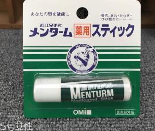 护唇膏能用于眼部打底吗 护唇膏涂在眼下好吗