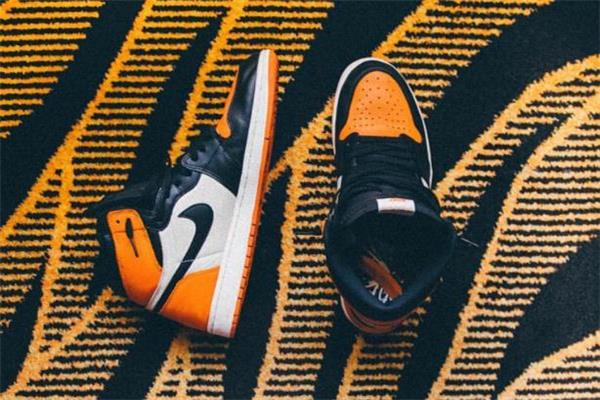 aj1扣碎篮板3.0发售时间 下一款黑马配色