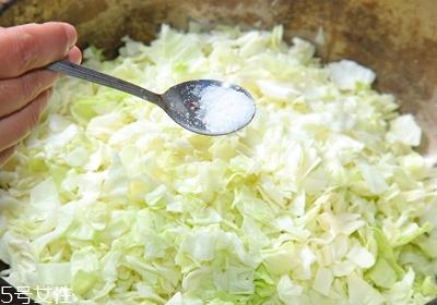 水饺怎么包饱满又多汁