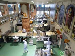 白色恋人巧克力饼干真假鉴别 白色恋人真假对比