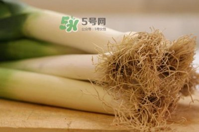 ​大葱有病毒怎么去除？大葱有黄点是什么原因