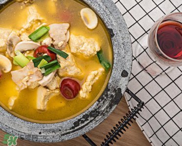 ​炖肉加热水还是凉水？炖肉加热水好还是凉水好？