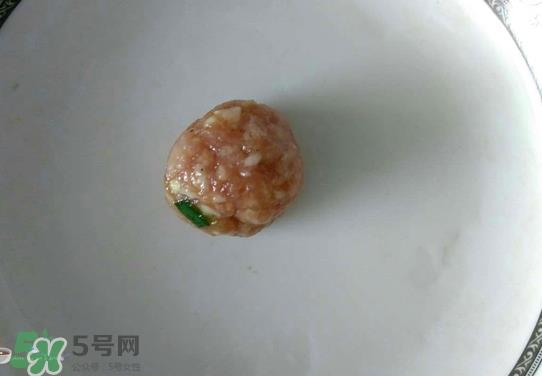珍珠丸子可以用大米吗？珍珠丸子用大米怎么做？