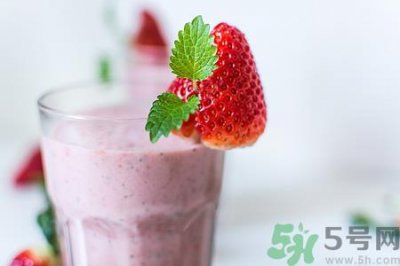 ​喝果汁好还是吃水果好?喝果汁和吃水果的区别