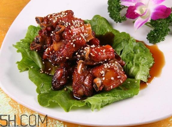 糖醋排骨怎样做肉不硬？产妇能不能吃糖醋排骨