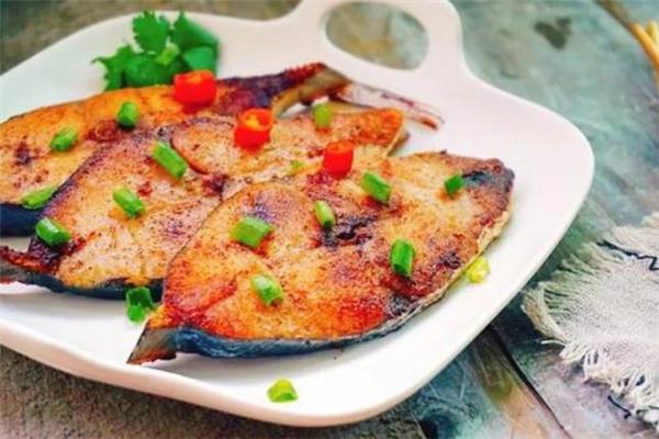 马鲛鱼什么人不能吃 胆固醇高能吃马鲛鱼吗