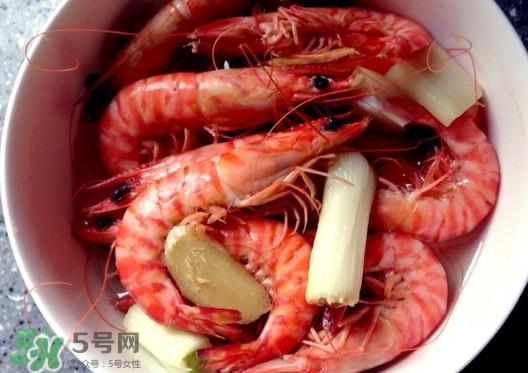 如何区分基围虾和竹节虾？竹节虾和基围虾的区别