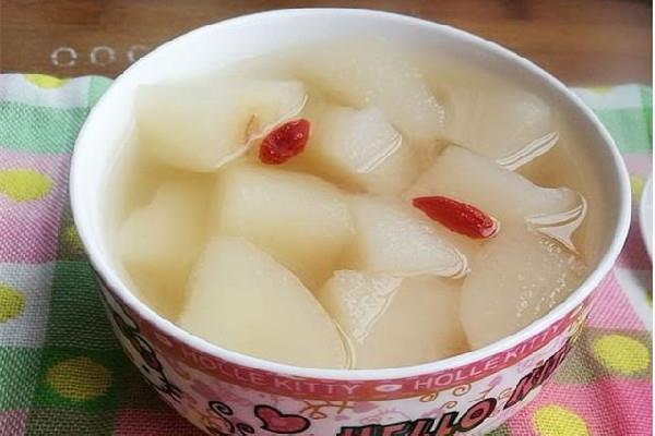 冰糖炖雪梨什么梨最好 冰糖炖雪梨可以用香梨吗