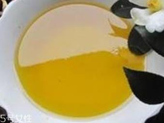 茶油和亚麻籽油的区别