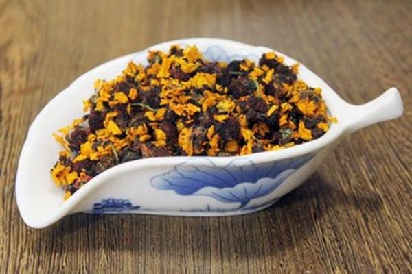 雪菊能和玫瑰花一起喝吗 哪些人不适合喝玫瑰花菊花茶