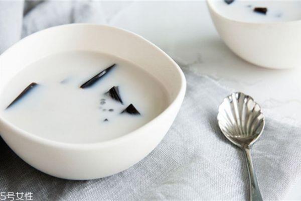 龟苓膏保质期多久 龟苓膏的保存方式