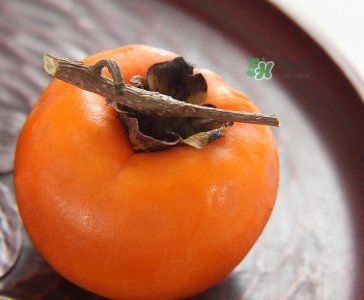 ​柿子要剥皮吗?柿子皮可以吃吗?