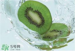猕猴桃里面的黄芯可以吃吗？猕猴桃里面变黄了能吃吗？