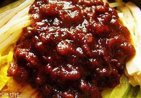 黄豆酱吃多了会发胖吗 少量食用不会发胖