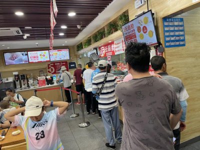 ​3元早餐、9.9元午餐 年轻人爱上穷鬼套餐