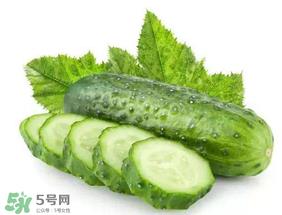 香椿和黄瓜能一起吃吗？香椿能和黄瓜一起吃吗？