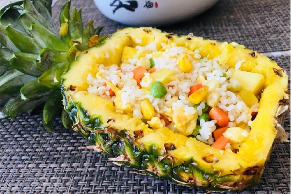 菠萝饭用什么米好吃 菠萝饭可以用菠萝罐头吗