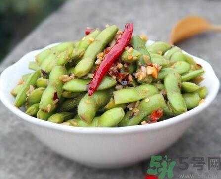 毛豆可以生吃吗？毛豆可以凉拌吗？