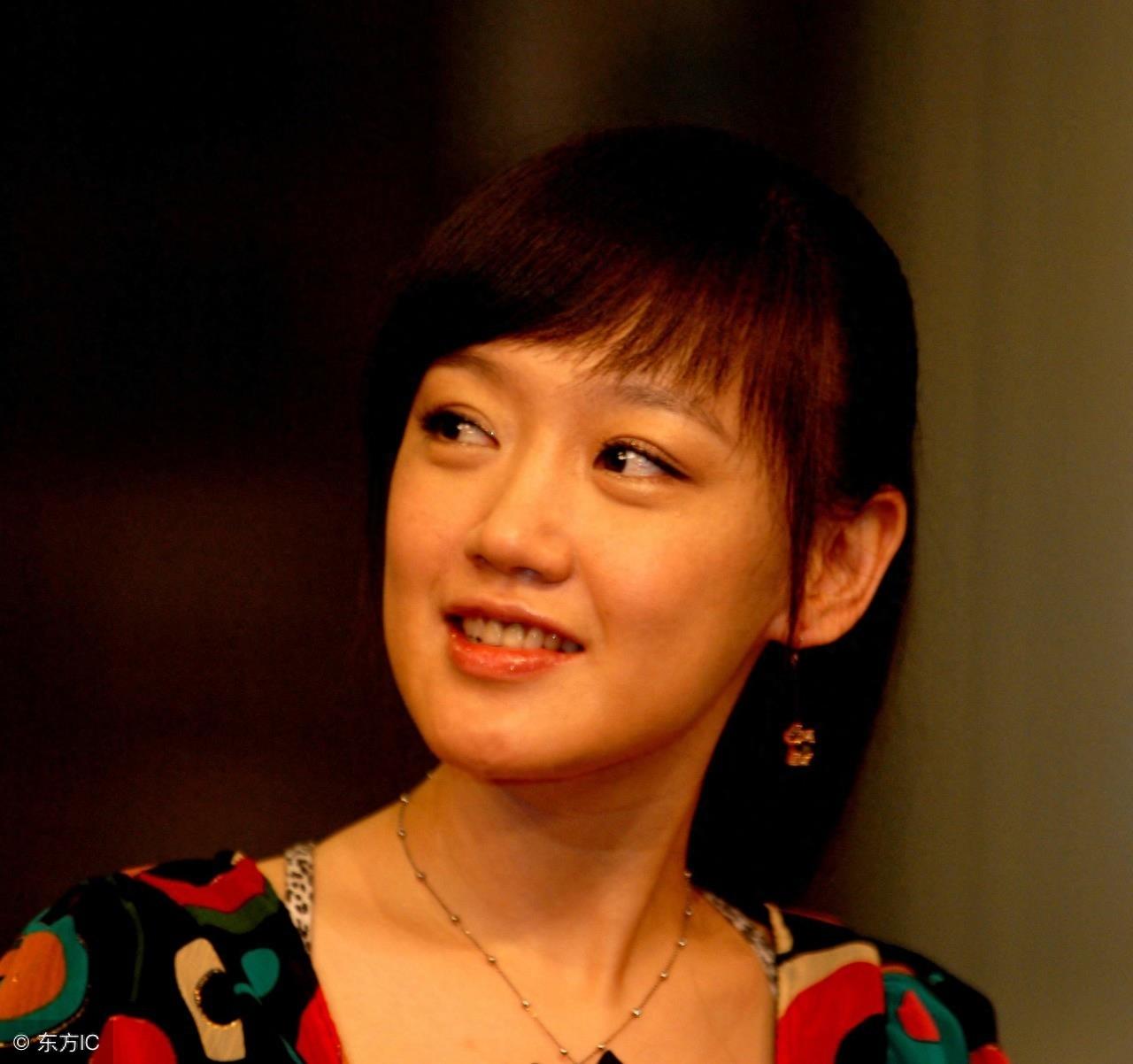 胡歌“女友”盘点，她已离婚，皈依佛门的她是真爱！