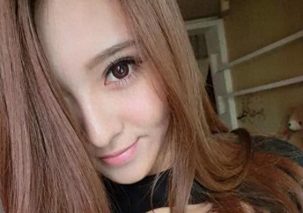 中国10大最美的球星女友，王永珀妻子白富美，郜林老婆亚洲小姐