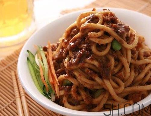 炸酱面可以用挂面吗？炸酱面用什么面条？