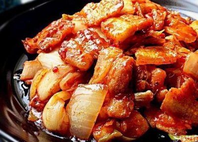 ​腌辣白菜用石头压吗 腌菜没有石头拿什么压