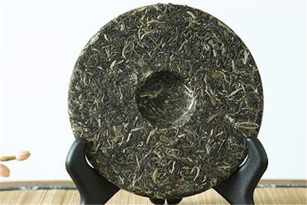 茶饼可以放多久 茶饼发霉了还可以喝吗