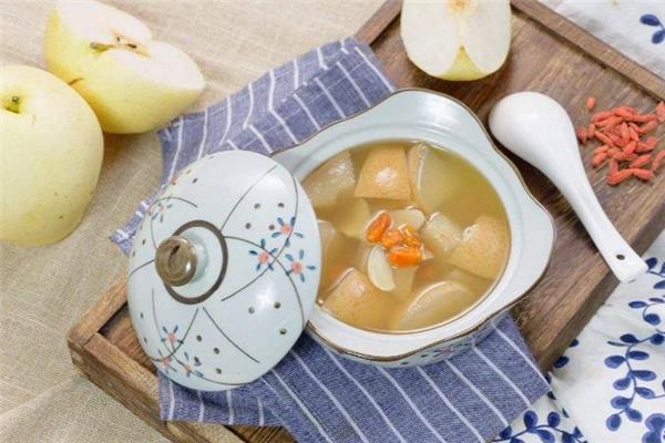 川贝母炖梨小孩能吃吗 川贝母炖梨要去皮吗
