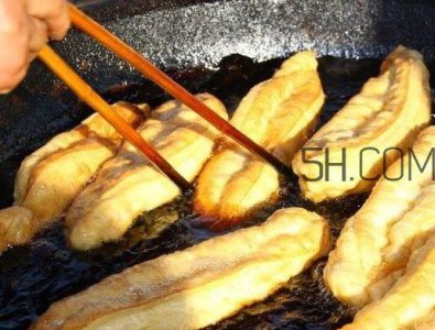 ​油条用什么油炸 炸油条用什么油最好