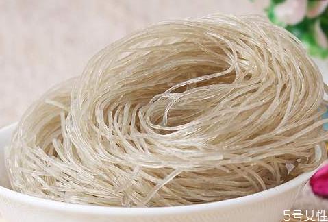 红薯粉煮火锅需要先泡发吗 红薯粉要泡一下才能吃吗